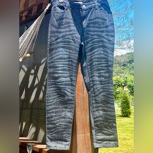 〰️Boston Proper Woman’s Wide Leg front Sequence strip Jeans. Size 12